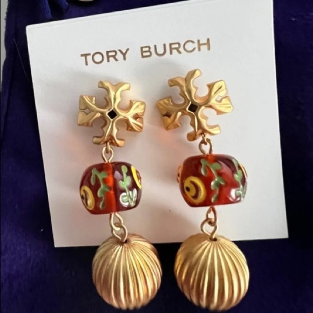 🔥🔥Authentic Designer Earrings At Awesome Prices To Buy Now & Save Price Firm